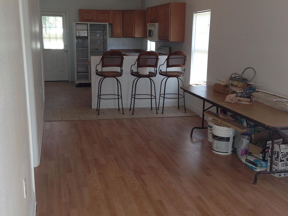 1st image of 777 W Lyman Ave