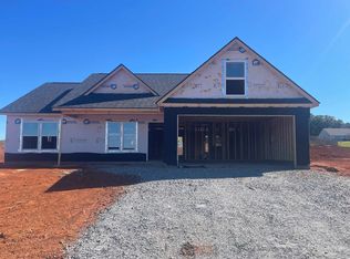 1209 Loch View Ln, Chesnee, SC 29323