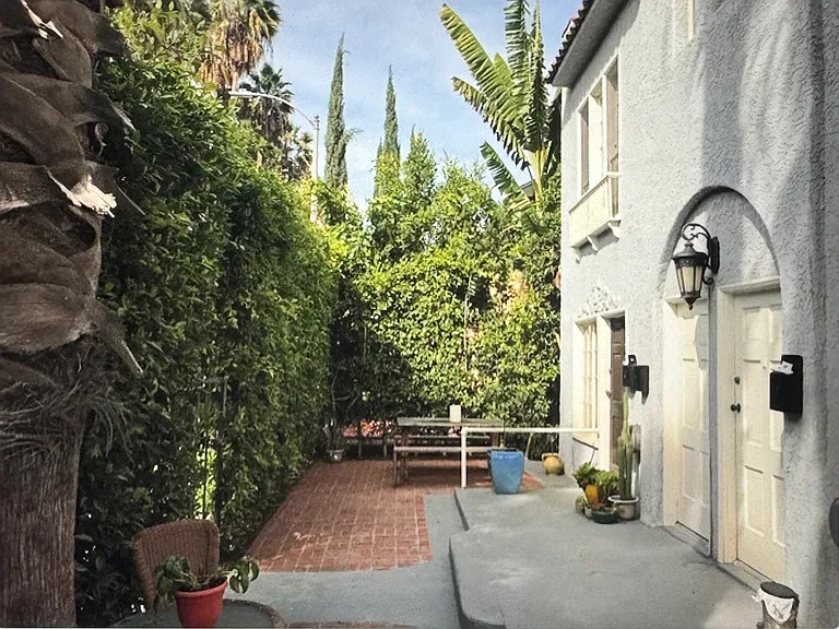 902 N Vendome St #902 — Photo 3
