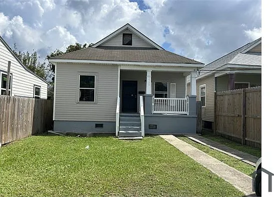 1725 Touro St — Photo 2