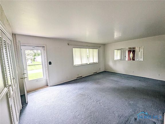 2nd image of 1006 Leonard Ct