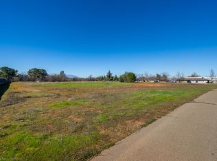 7530 Lockheed Dr, Redding, CA 96002