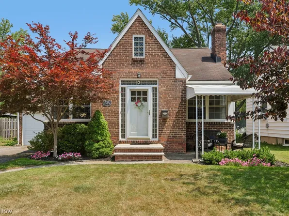 235 Fair St, Berea, OH 44017