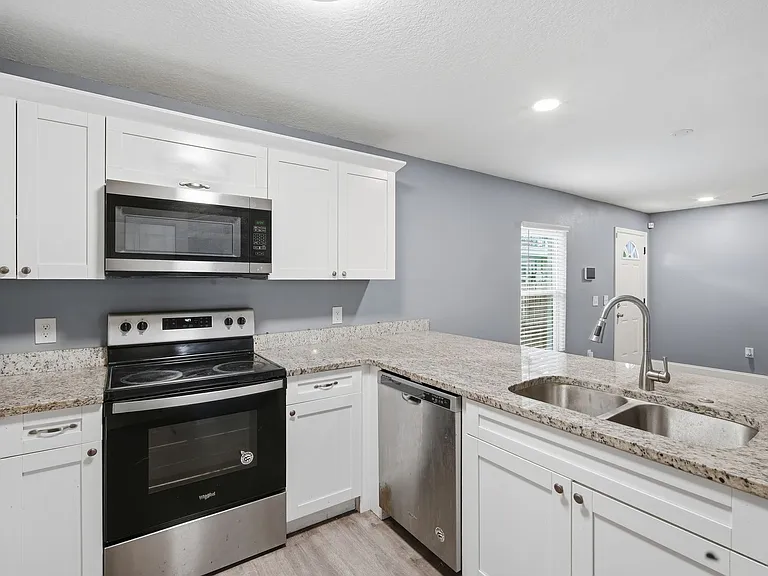 8310 N Brooks St — Photo 9