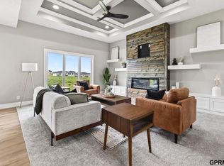 20126 U St, Omaha, NE 68135