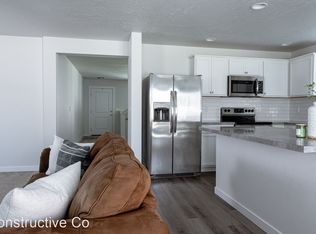 5892 S Nordean Ave, Meridian, ID 83642