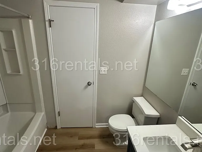 869 Nims St #1 — Photo 12