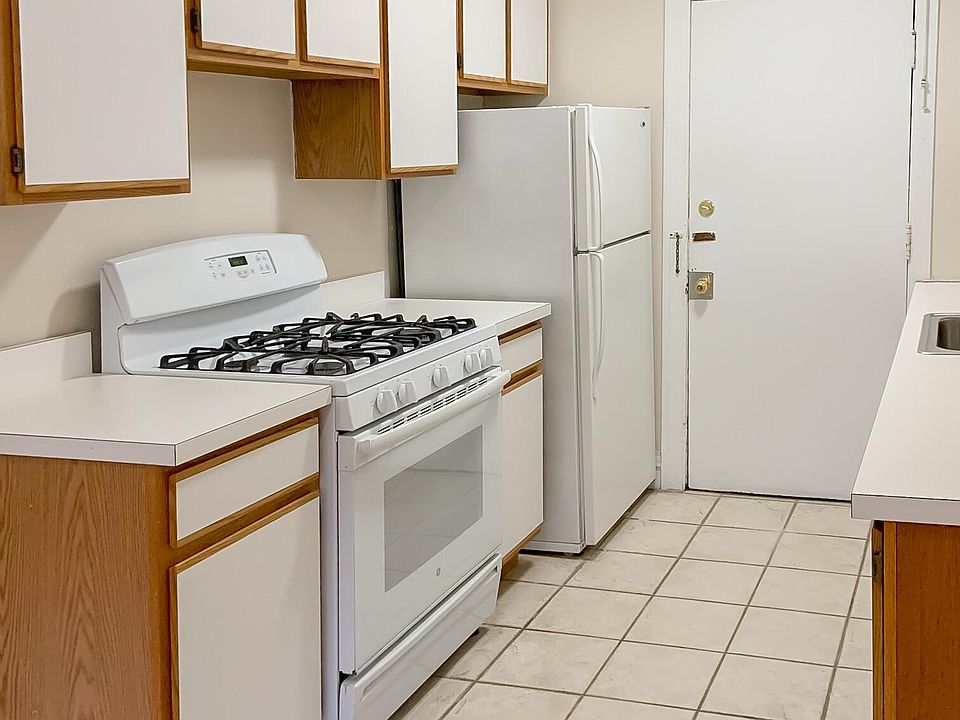 1st image of 1608 W Sunnyside Ave #1