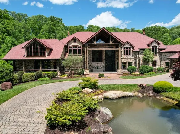 3509 Tanners Mill Cir, Gainesville, GA 30507
