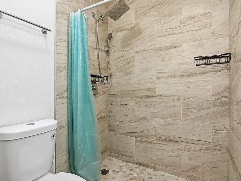 4224 Governor Dr — Photo 4