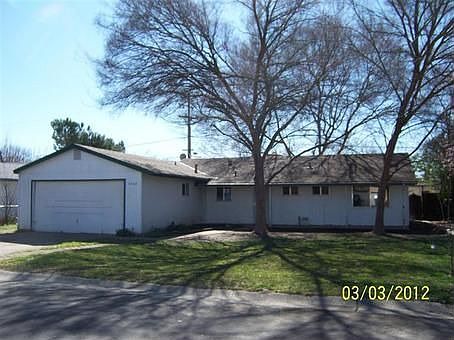 2nd image of 4560 Northglen St