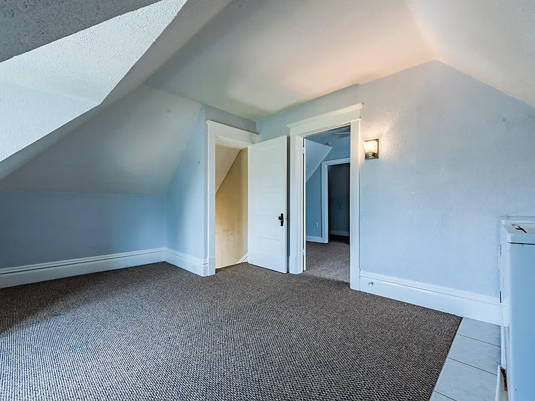 530 Foster St — Photo 21