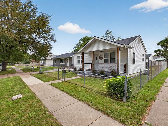3rd image of 2618 6th Ave