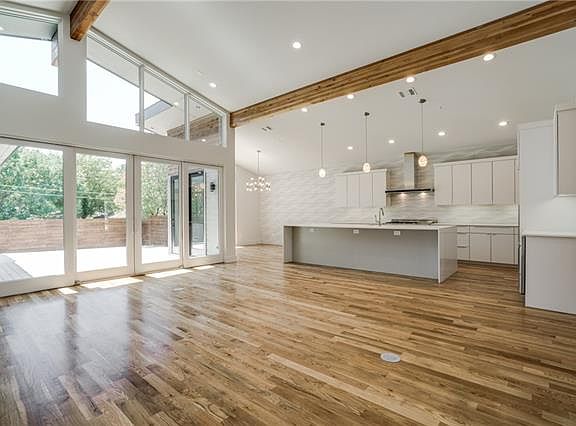3rd image of 3746 Seguin Dr