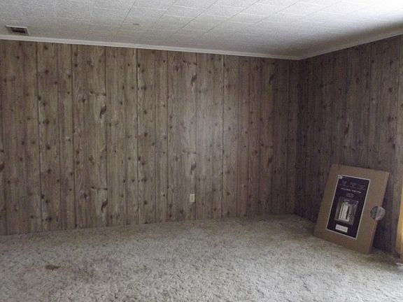 5th image of 412 Wood Ave