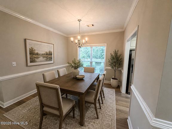 4th image of 301 Buxton Lane