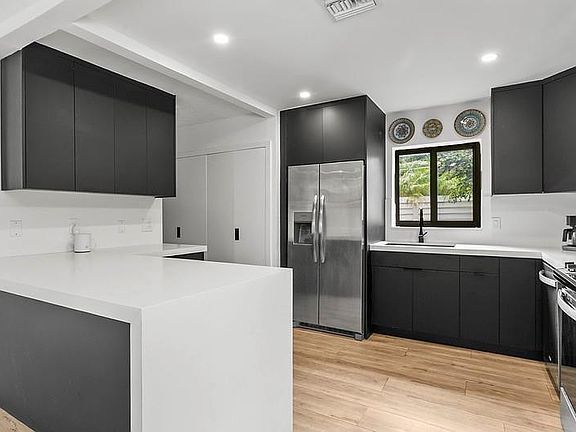 5th image of 1411 NE 41st Street