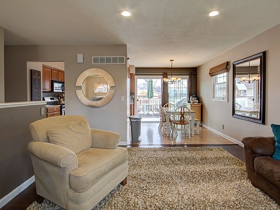 4th image of 1823 Bristol Dr