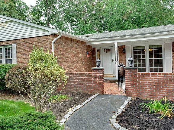 4th image of 51 Branch Brook Dr