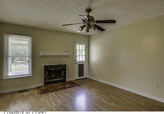 3rd image of 3570 Pioneer Dr