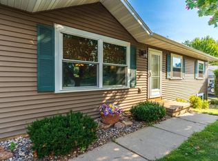 2414 Pointe Rd, Weston, WI 54476