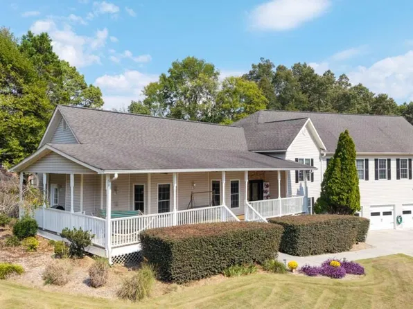 310 Woodland Dr, Calhoun, GA 30701