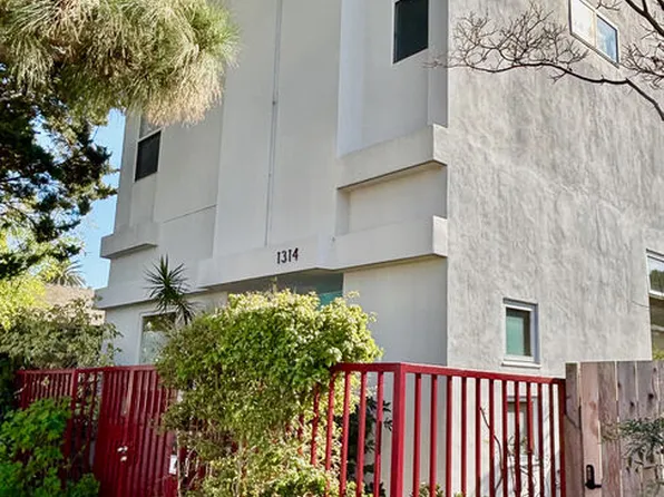 1314 Cabrillo Ave, Venice, CA 90291
