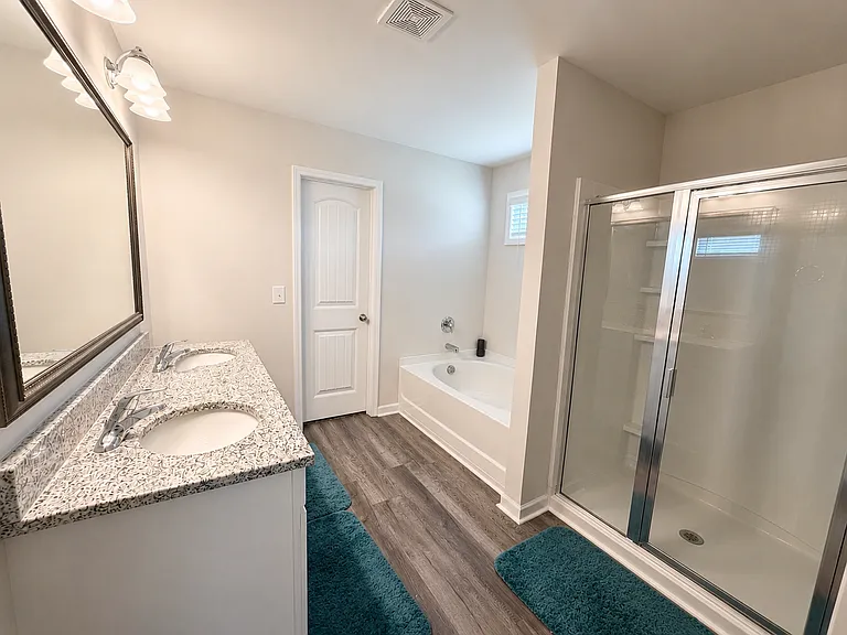 323 Alameda Ln — Photo 14