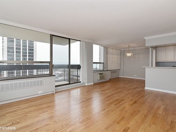 3rd image of 1460 N Sandburg Ter APT 1812