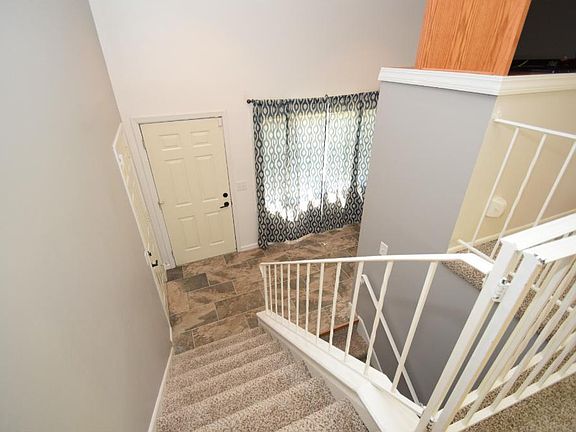 3rd image of 7412 Meadowwood Dr