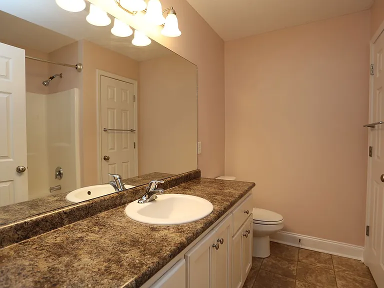 343 Longwood Dr — Photo 18