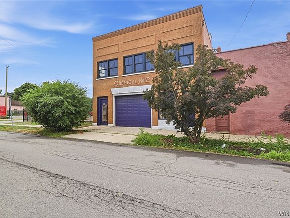 2nd image of 260 Plymouth Ave