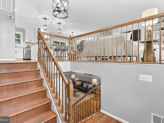 5th image of 37739 Sutton Dr