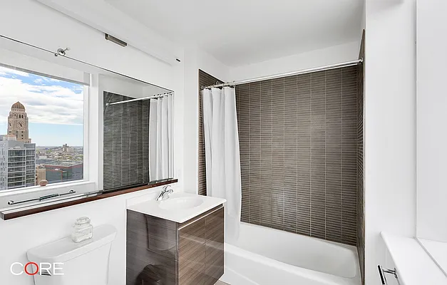 Rented by CORE | media 58