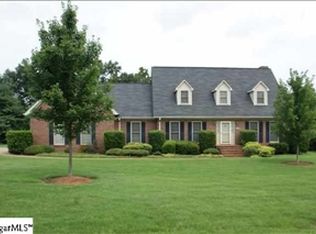 106 Spring Meadow Dr, Simpsonville, SC 29681