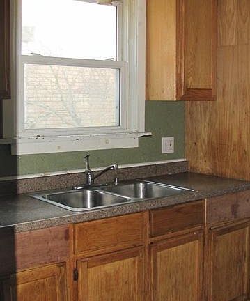 3rd image of 320 Furnace St