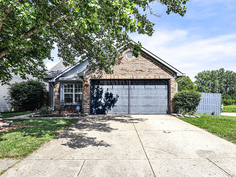1st image of 5739 Laurel Oak Pl