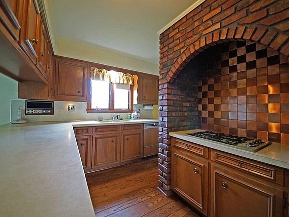 5th image of 13036 Glenview Dr