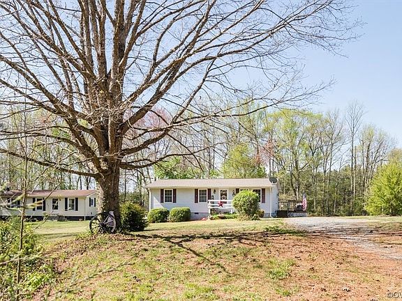 2nd image of 15104 Campbells Mill Dr