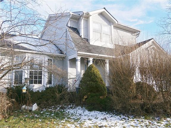 2nd image of 14840 Lantern Ct
