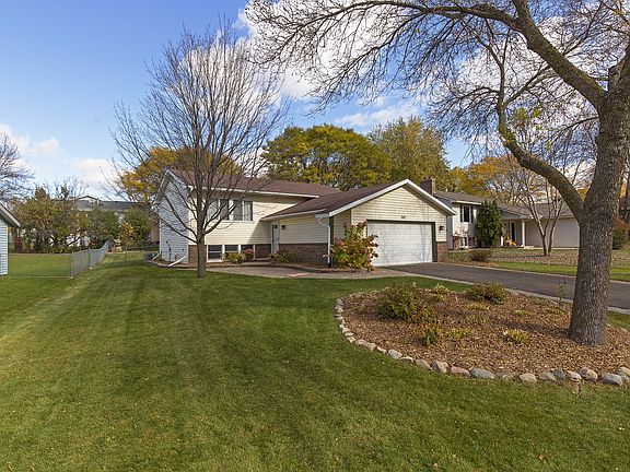 4th image of 567 Westfield Ln