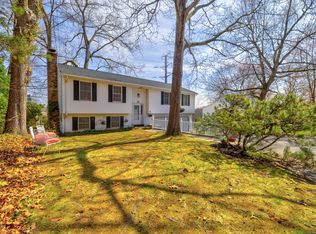 125 Ivy Dr, Southington, CT 06489