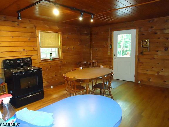 4th image of 306 Cedar Hill Trl