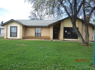 961 Murphy Dr, Lemoore, CA 93245