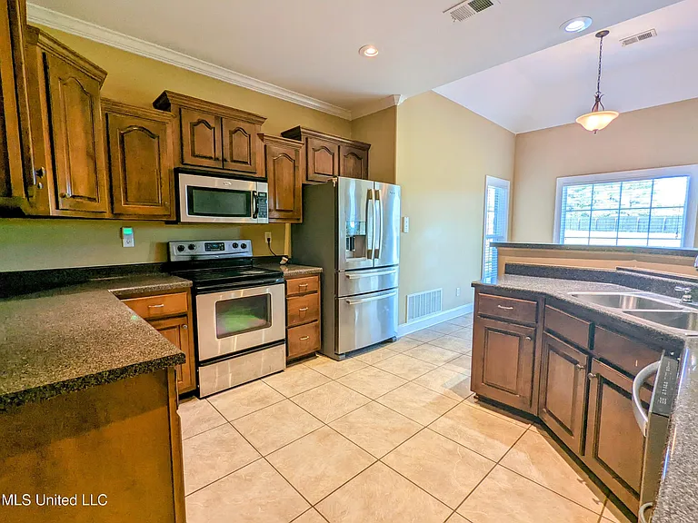 2947 Malabar Pl — Photo 7