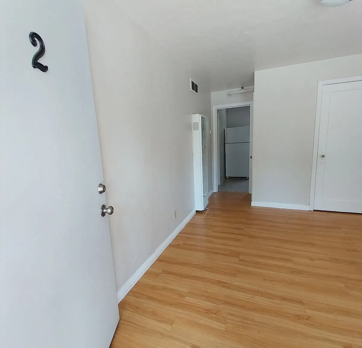 2 bed, 800 sqft, $2,500 — Photo 1
