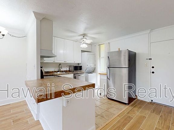3rd image of 95-2052 Waikalani Pl APT B107