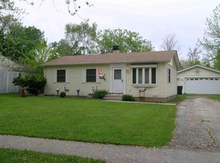 19658 W Cambridge Rd, Mundelein, IL 60060