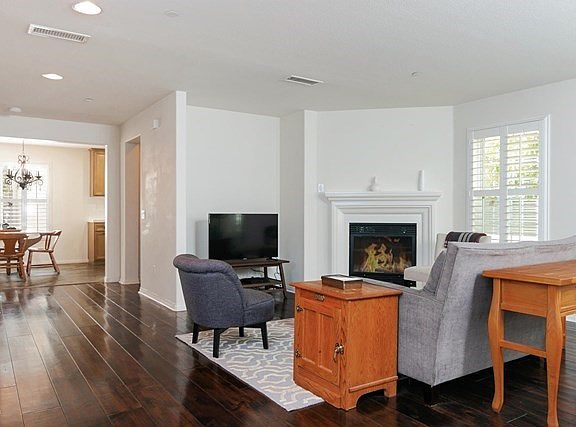 1232 Dominica Dr-003-014-Living Room-MLS