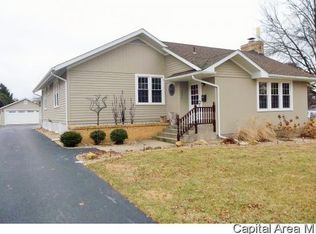 2039 N Broad St, Galesburg, IL 61401